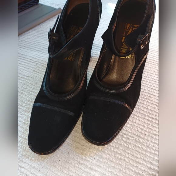 Salvatore  Ferragamo black suede heels size 8B - Picture 12 of 14